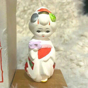 Vintage Geisha Japanese Figurine Doll Ceramic Hand Painted with Original box